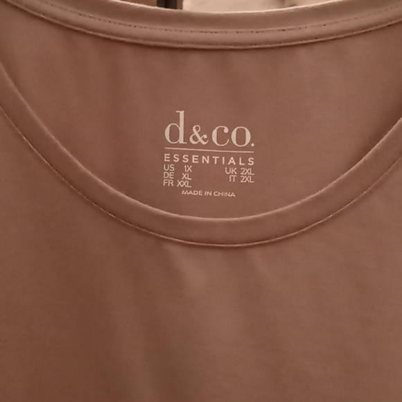 Denim & Co. Short sleeve tee. - Picture 2 of 3